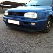 VW Golf 1,8 Solgt