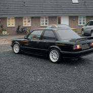 BMW E30 2,7 coupe