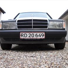 Mercedes Benz W201 190E 2,6 "Baby-Benz" SOLGT