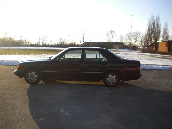 Mercedes Benz W124 250 billede 4