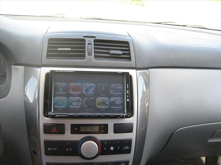 Toyota avensis verso billede 10