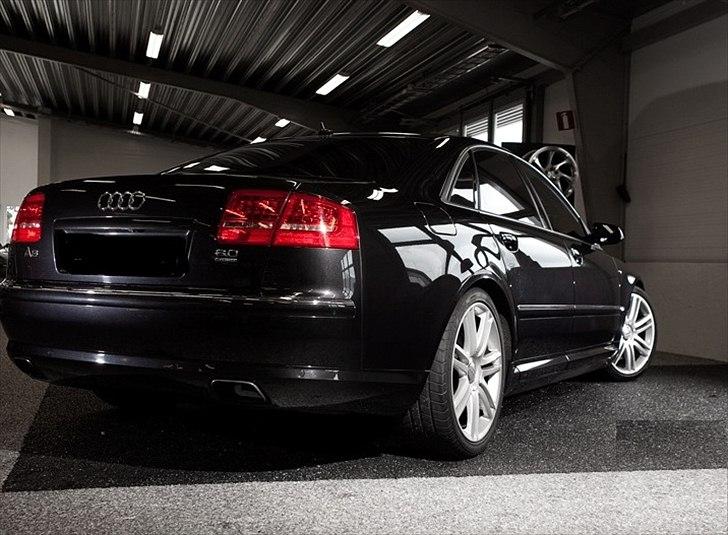 Audi A8 6,0 W12 (STJÅLET) billede 3