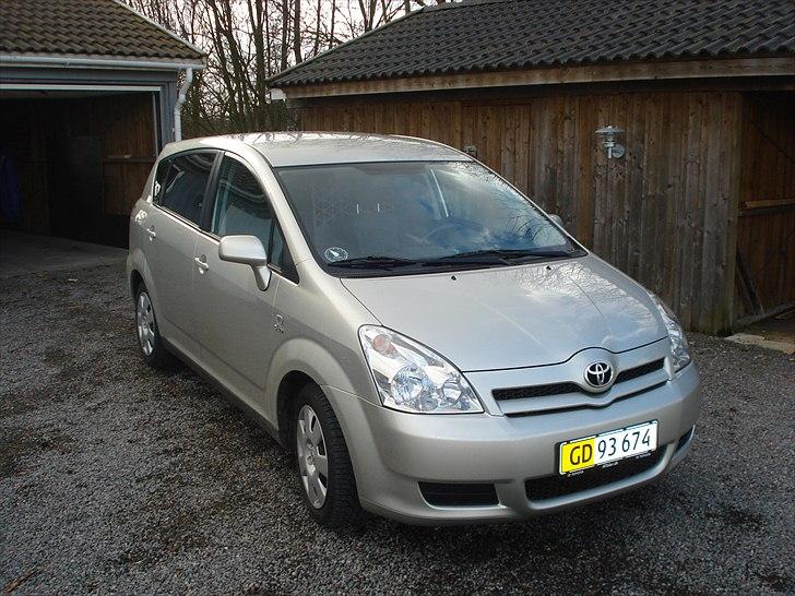 Toyota Corolla Sportsvan - Ikke den store kunstneriske udtryk, men konservativ og flot (min mening) billede 1