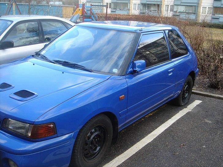 Mazda 323 4wrd turbo " SOLGT" billede 6