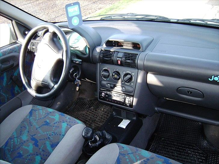 Opel corsa  b 1,4 i - nz  billede 17