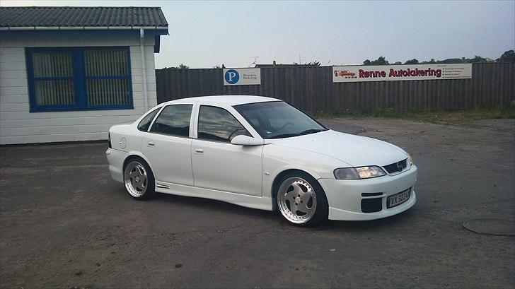 Opel Vectra B billede 1