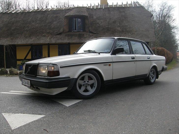 Volvo 240 GLT  billede 1