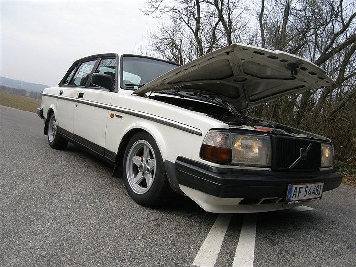 Volvo 240 GLT  billede 10