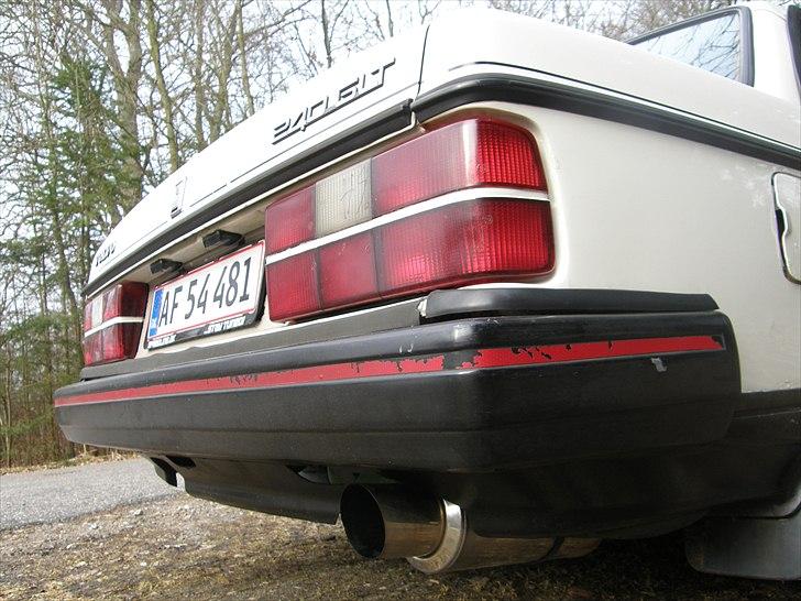 Volvo 240 GLT  billede 13