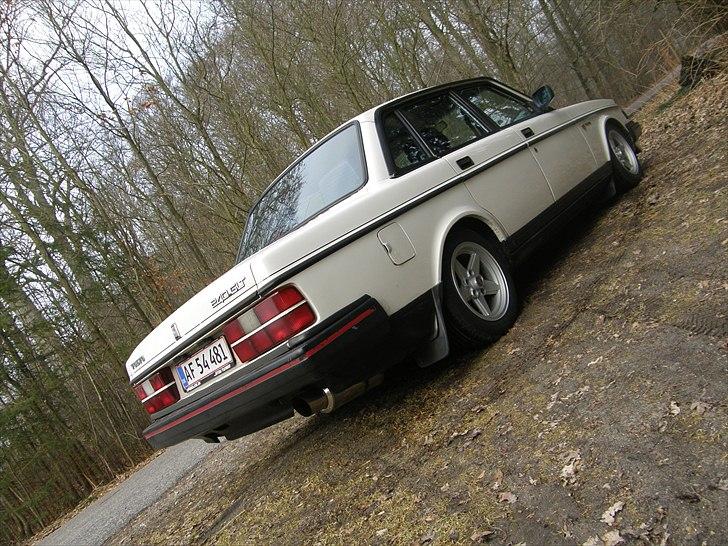 Volvo 240 GLT  billede 18