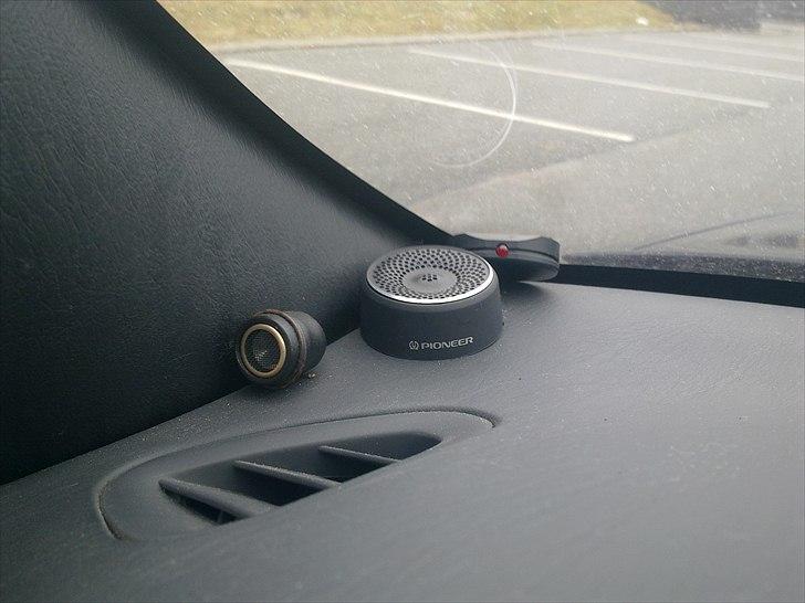 Toyota Corolla - Venstre A-stolpe billede 10