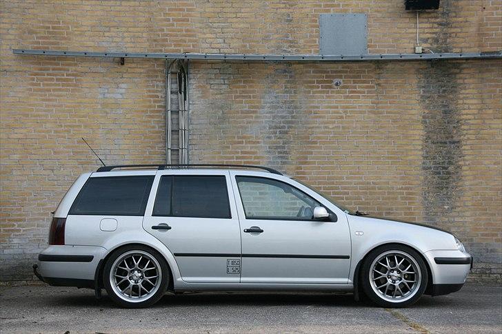 VW Golf 4 variant TDI solgt billede 2