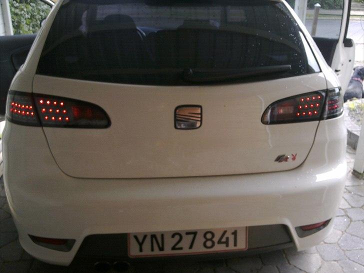 Seat IBIZA FR 1,8T - LED baglygter i sort billede 4
