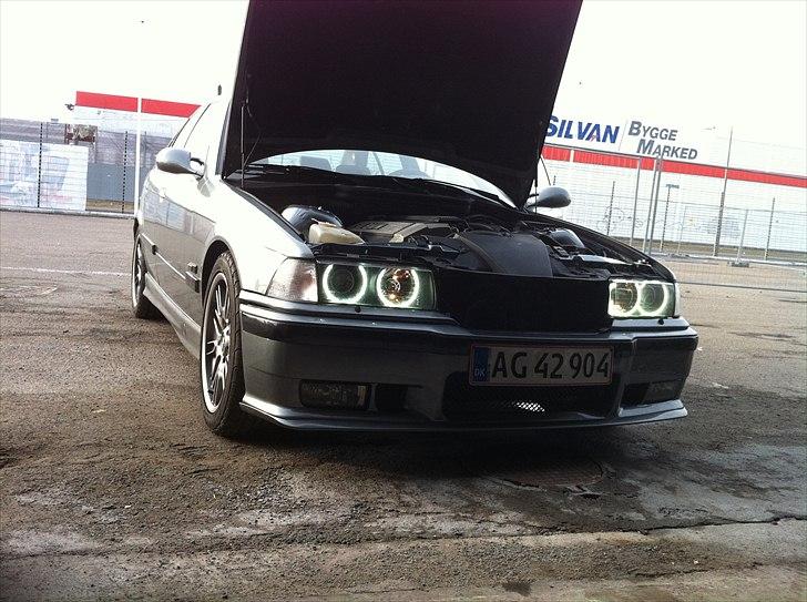 BMW E36 320i *SOLGT* billede 6