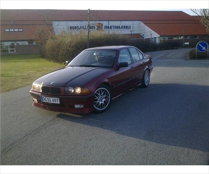 BMW 325i e36 (SOLGT) billede 4