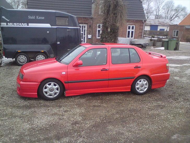 VW vento 1,8 CLX (DØD) billede 8