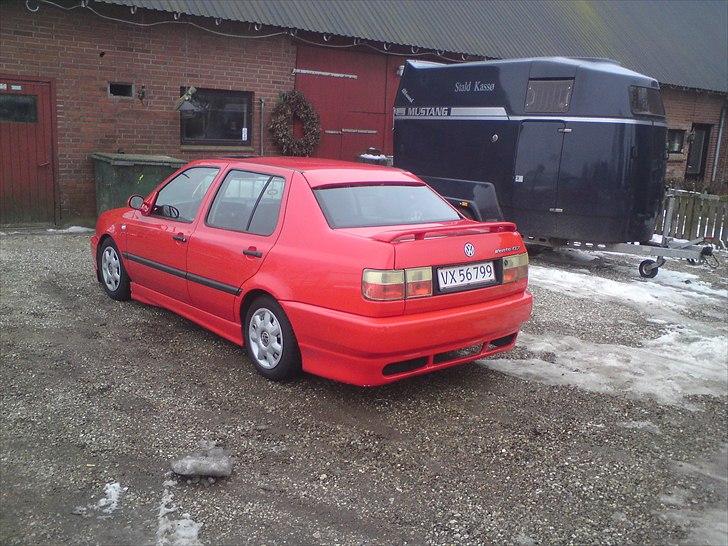 VW vento 1,8 CLX (DØD) billede 9