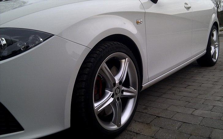 Seat Leon Cupra - Vinterfælge: 8x18" Mega Wheels "Luxera" med Seat logo billede 3