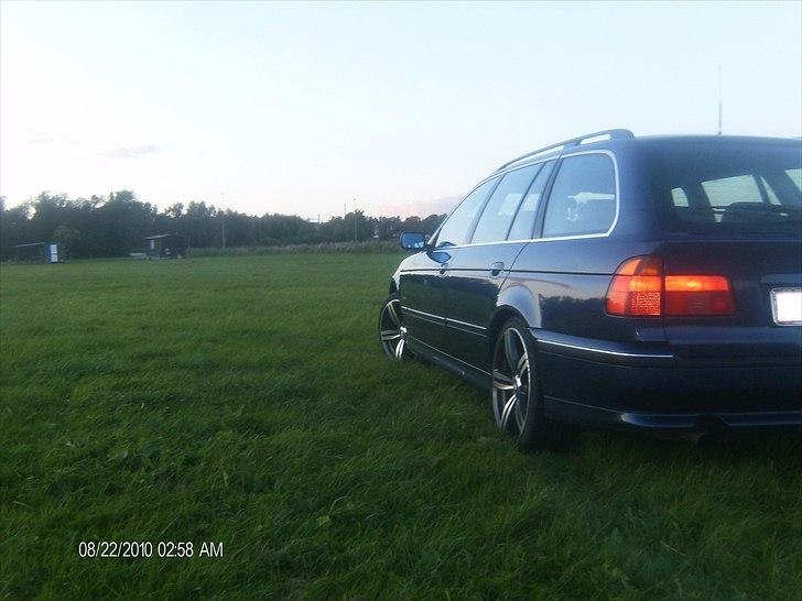 BMW e39 523i Touring billede 1