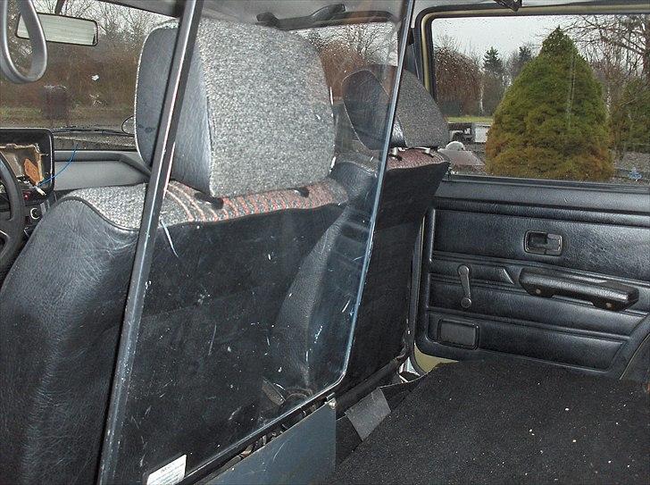 VW golf 1 gtd - nu van... - bilen er nu ombygget til varevogn, efter alle kunstens regler.. billede 9