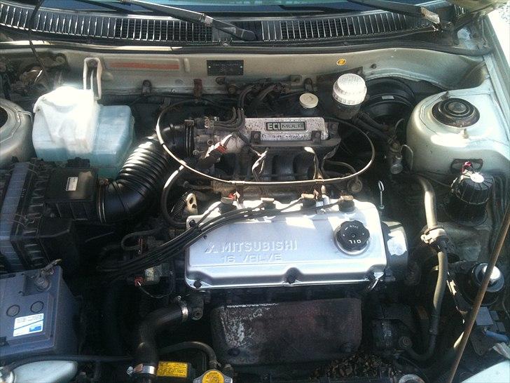 Mitsubishi Lancer GLXi *DØD* billede 7