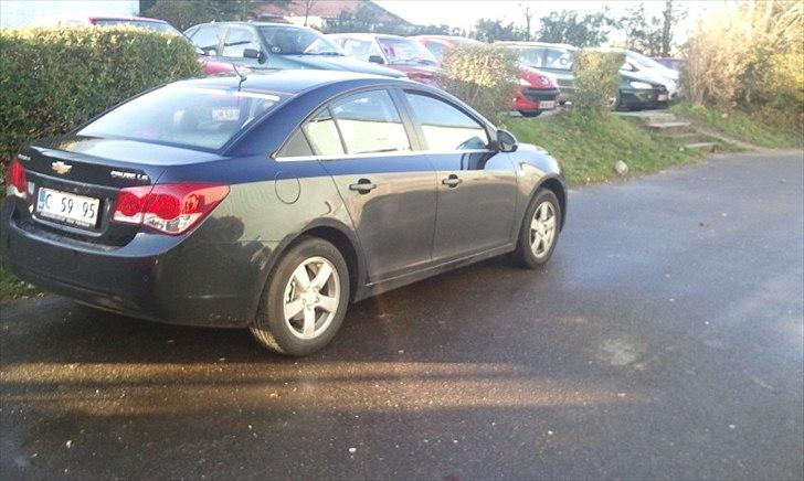Chevrolet cruze LS billede 9