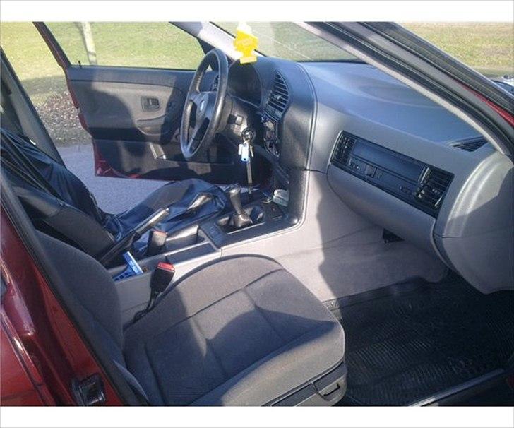 BMW 325i e36 (SOLGT) billede 7