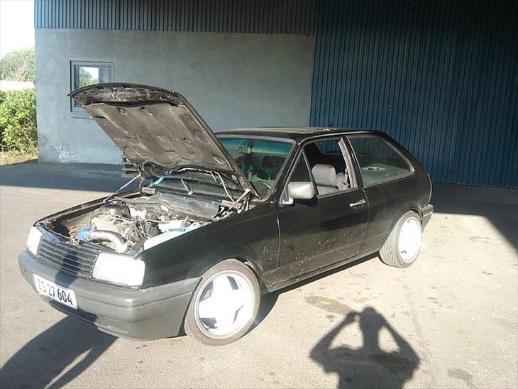 {{currentPhoto.altText}} billede {{currentPhoto.number}}