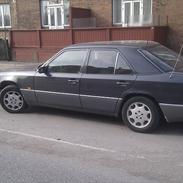 Mercedes Benz E klasse 300D AUT  (TDL. BIL)