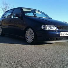 VW Polo 6N 1,6 5 døre. 1998. (SOLGT)