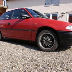 Opel Astra 1.6