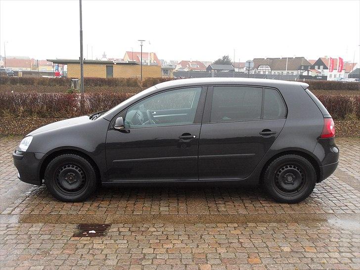 VW Golf 5 (totalskadet) billede 2