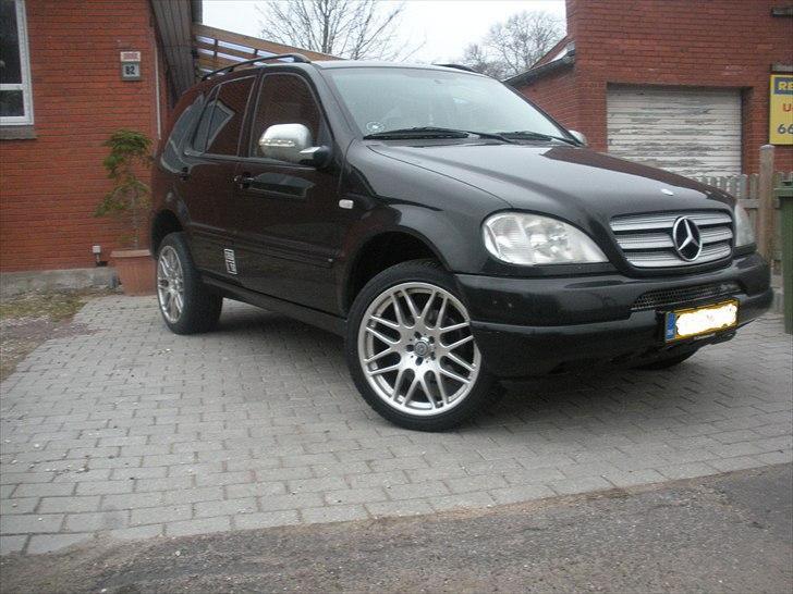 Mercedes Benz ML 230  billede 1