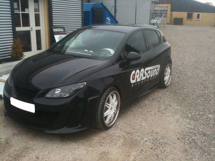 Seat Ibiza V - Privatejet billede 1