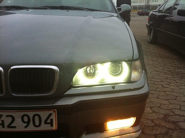 BMW E36 320i *SOLGT* billede 11