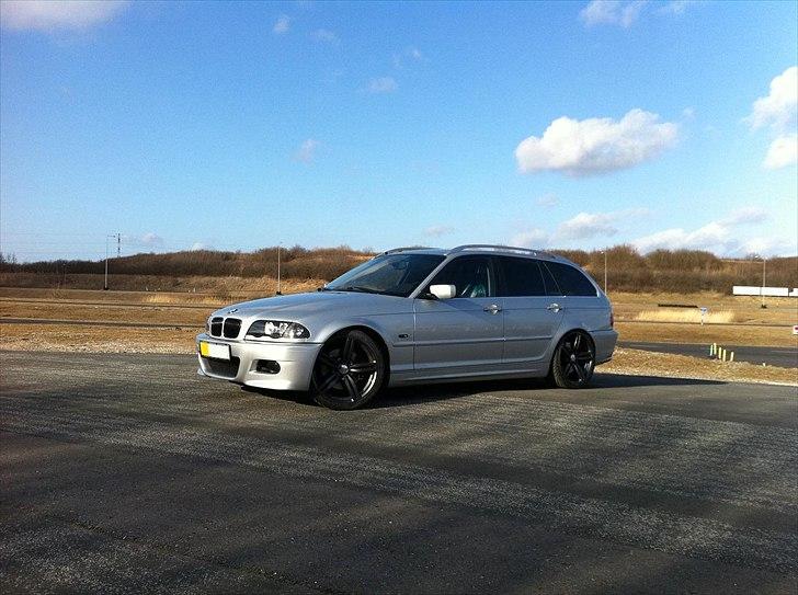 BMW E46 330D SOLGT billede 17