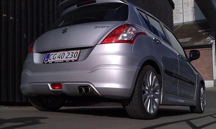 Suzuki SWIFT billede 2