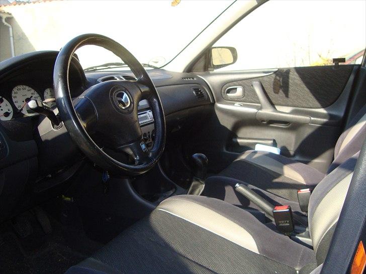 Mazda 323F BJ billede 6