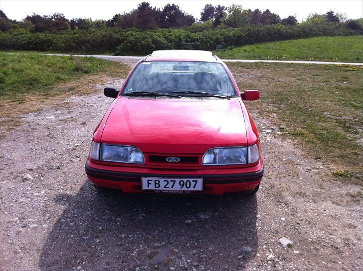 Ford Sierra 2.0i CLX SOLGT!  billede 1