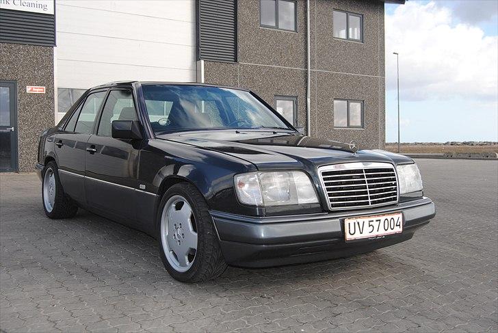 Mercedes Benz E220 (skulle aldrig ha solgt den) billede 1