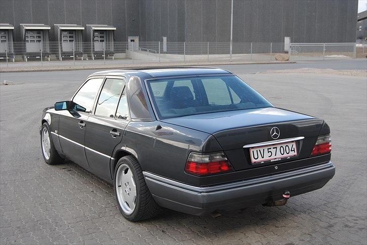 Mercedes Benz E220 (skulle aldrig ha solgt den) billede 13