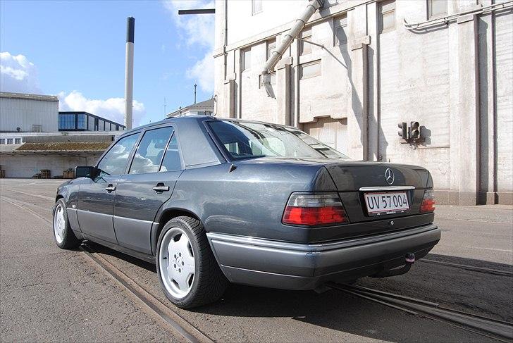 Mercedes Benz E220 (skulle aldrig ha solgt den) billede 19