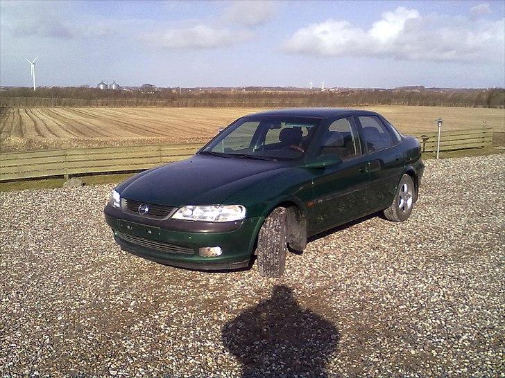 Opel Vectra B  billede 1