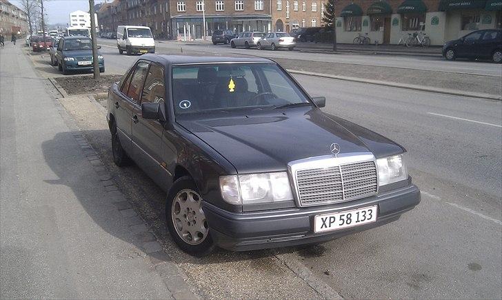 Mercedes Benz E klasse 300D AUT  (TDL. BIL) billede 2