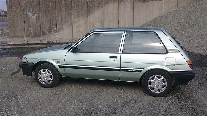 Toyota Corolla 1.3 12V Totalskadet billede 7