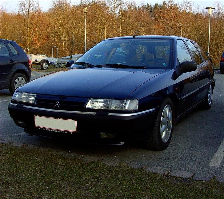 Citroën Xantia 1,8i X stc. SOLGT - Front TV billede 8