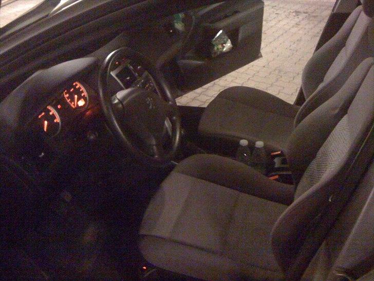 Peugeot 307 HDI 2.0T [Totalskadet] billede 5