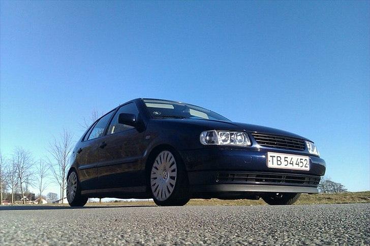 VW Polo 6N 1,6 5 døre. 1998. (SOLGT) billede 13