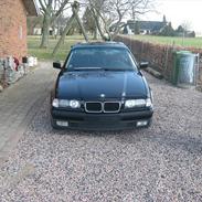 BMW E36 318 iS