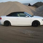 Audi A4 2.4 V6 Cabby